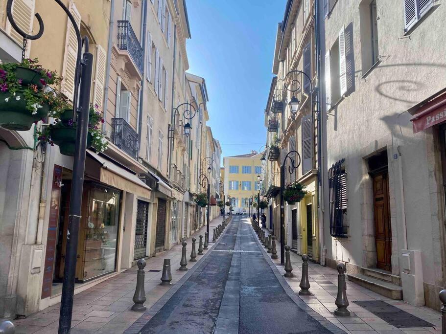 Au Coeur Du Viel Antibes - Cosy Appartement Exterior foto